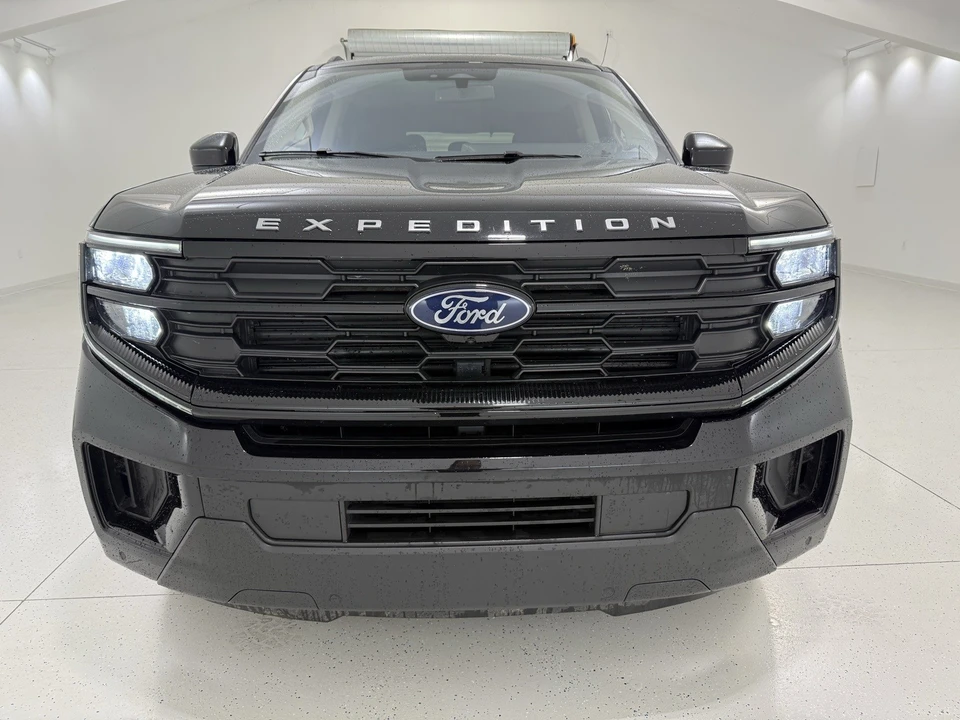 2025 Ford Expedition 5th Gen - Image 2 of 12