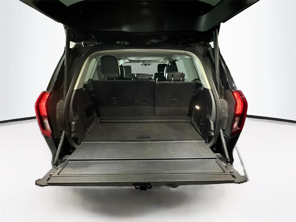 2025 Ford Expedition 5th Gen - Image 23 of 31