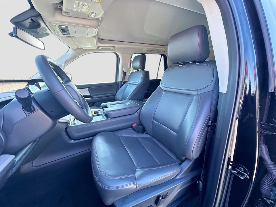 2025 Ford Expedition 5th Gen - Image 9 of 15