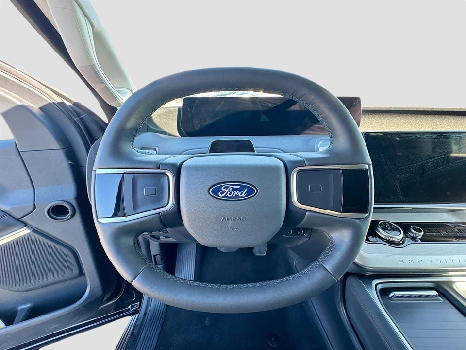 2025 Ford Expedition 5th Gen - Image 11 of 15