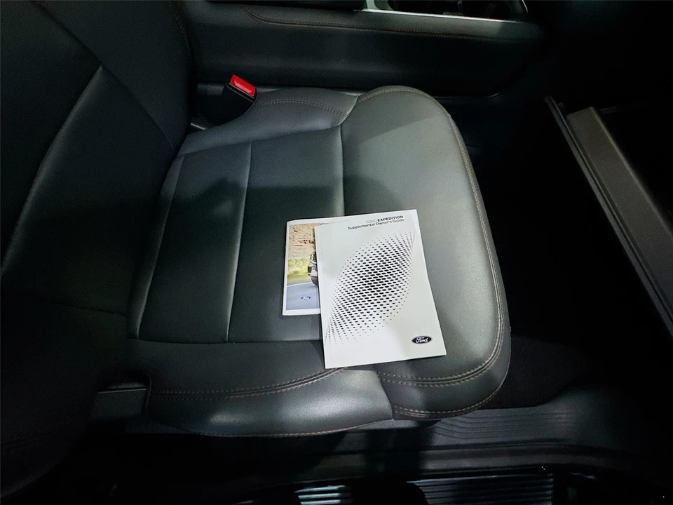 2025 Ford Expedition 5th Gen - Image 29 of 31