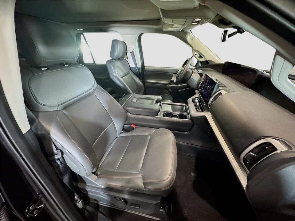 2025 Ford Expedition 5th Gen - Image 27 of 31