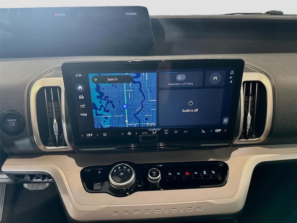 2025 Ford Expedition 5th Gen - Image 9 of 21