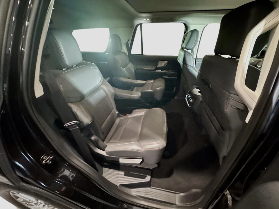 2025 Ford Expedition 5th Gen - Image 26 of 31