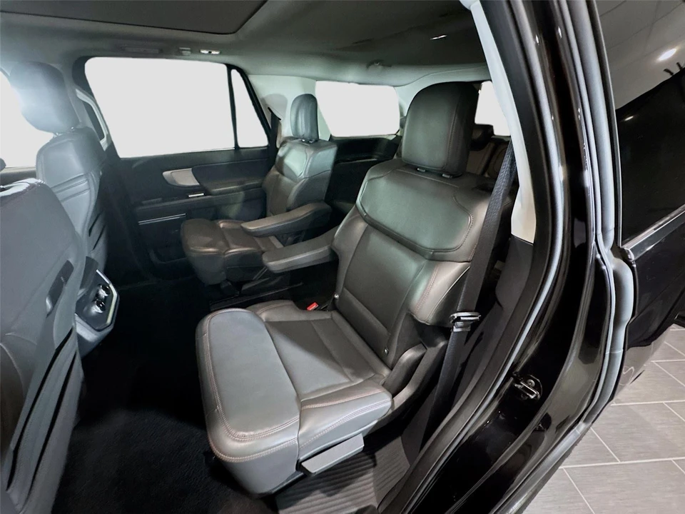 2025 Ford Expedition 5th Gen - Image 19 of 21