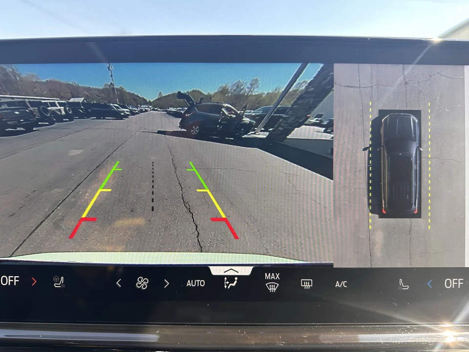 2025 Ford Expedition 5th Gen - Image 26 of 31