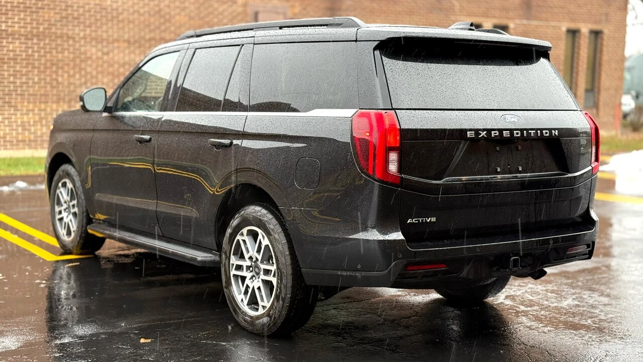 2025 Ford Expedition 5th Gen - Image 5 of 21