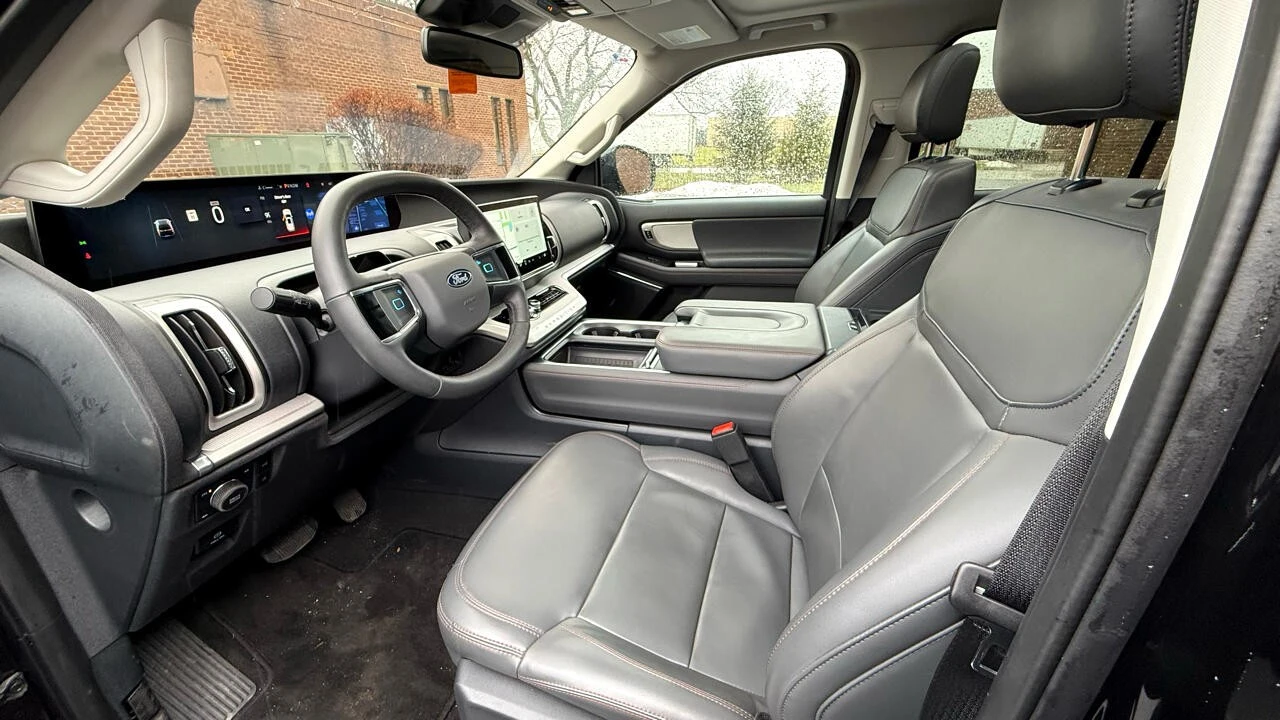 2025 Ford Expedition 5th Gen - Image 9 of 21