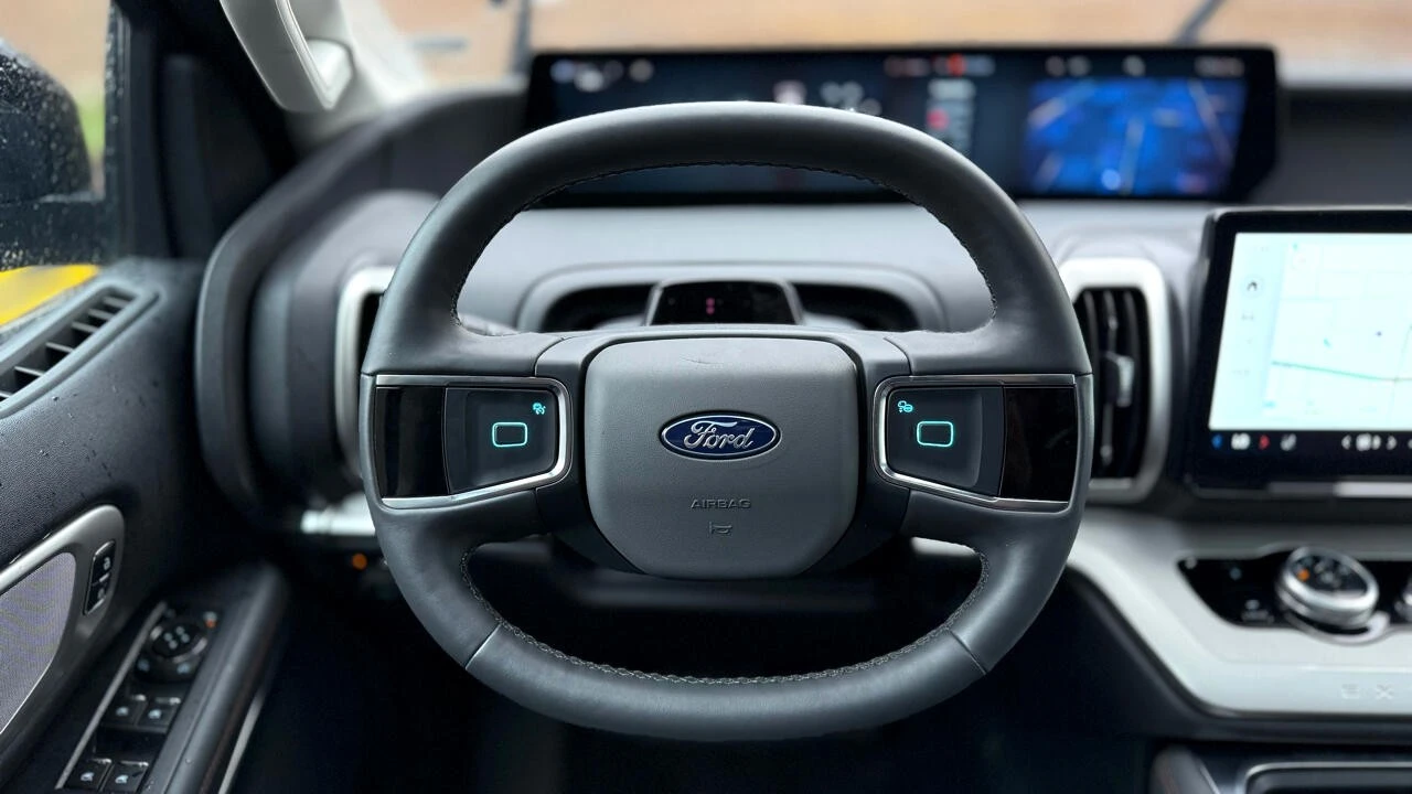 2025 Ford Expedition 5th Gen - Image 14 of 21