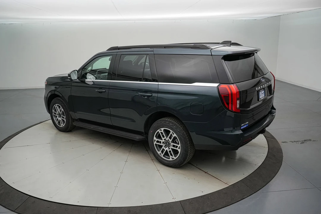 2025 Ford Expedition 5th Gen - Image 7 of 21