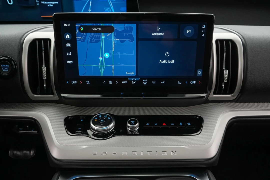 2025 Ford Expedition 5th Gen - Image 16 of 21