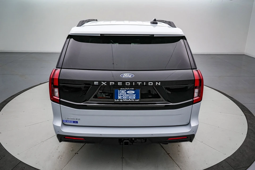 2025 Ford Expedition 5th Gen - Image 6 of 21