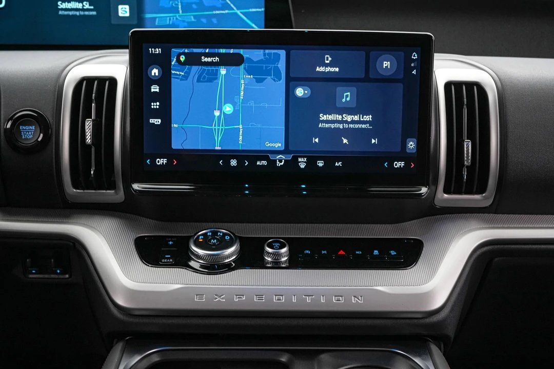 2025 Ford Expedition 5th Gen - Image 16 of 21