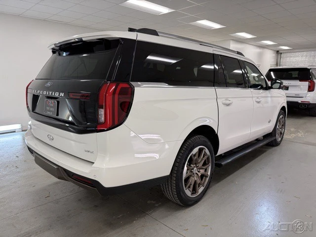 2025 Ford Expedition 5th Gen - Image 5 of 12