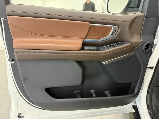 2025 Ford Expedition 5th Gen - Image 12 of 12