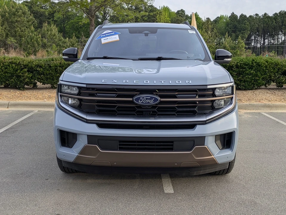 2025 Ford Expedition 5th Gen - Image 9 of 21
