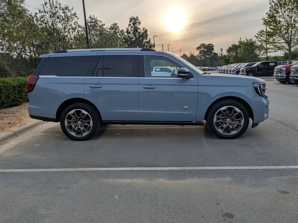 2025 Ford Expedition 5th Gen - Image 3 of 21