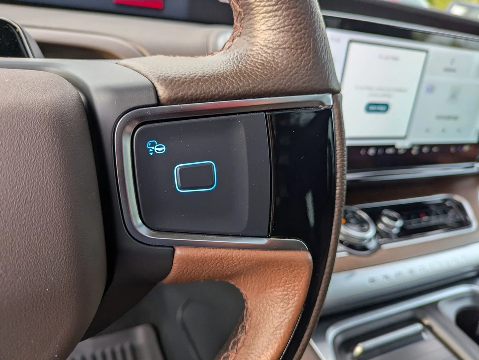 2025 Ford Expedition 5th Gen - Image 19 of 21