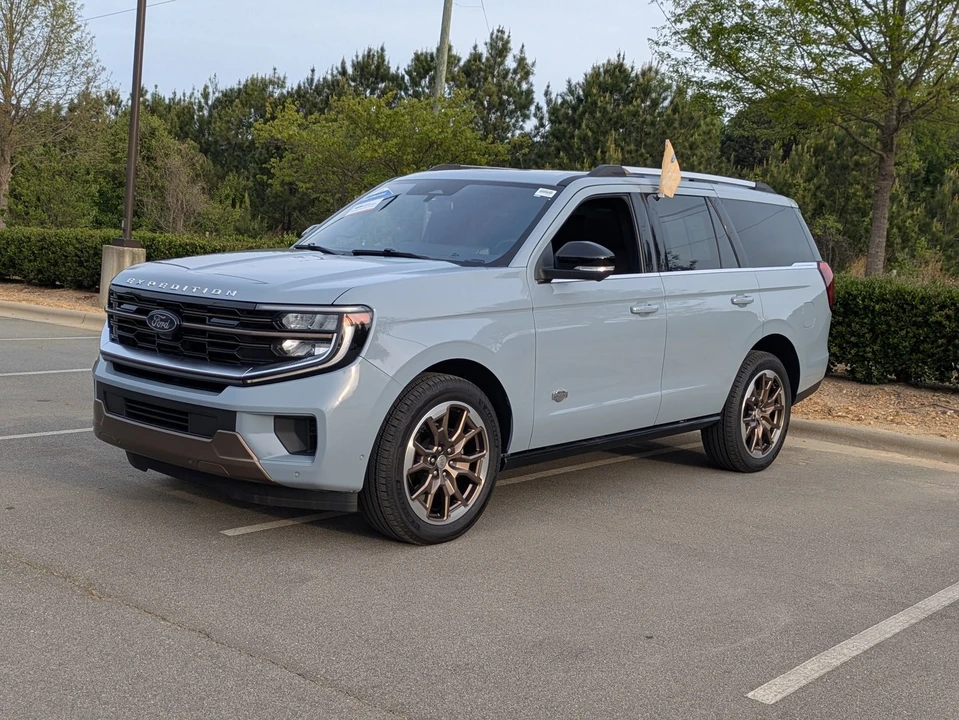 2025 Ford Expedition 5th Gen - Image 8 of 21