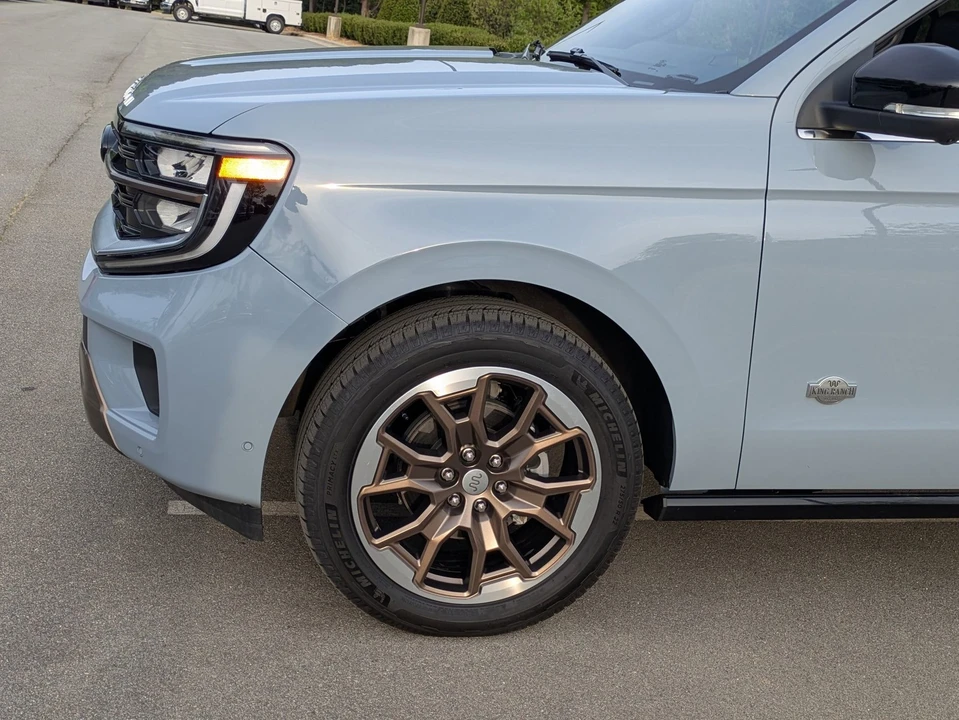 2025 Ford Expedition 5th Gen - Image 11 of 21