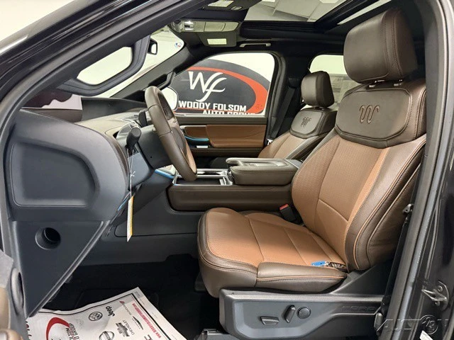 2025 Ford Expedition 5th Gen - Image 11 of 12