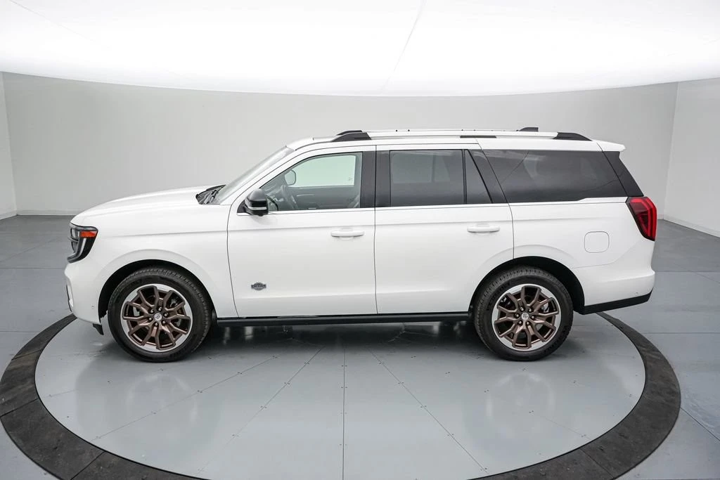 2025 Ford Expedition 5th Gen - Image 8 of 31