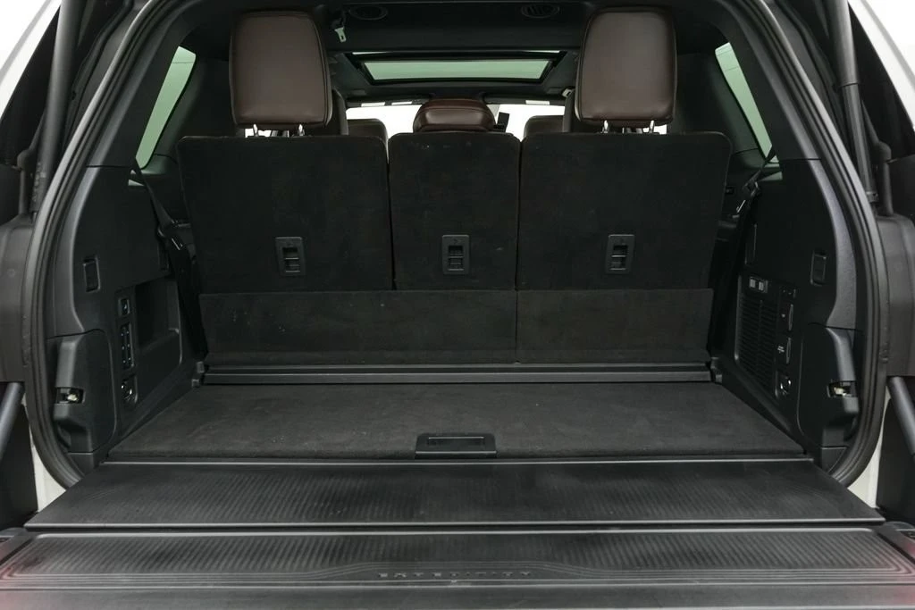 2025 Ford Expedition 5th Gen - Image 28 of 31