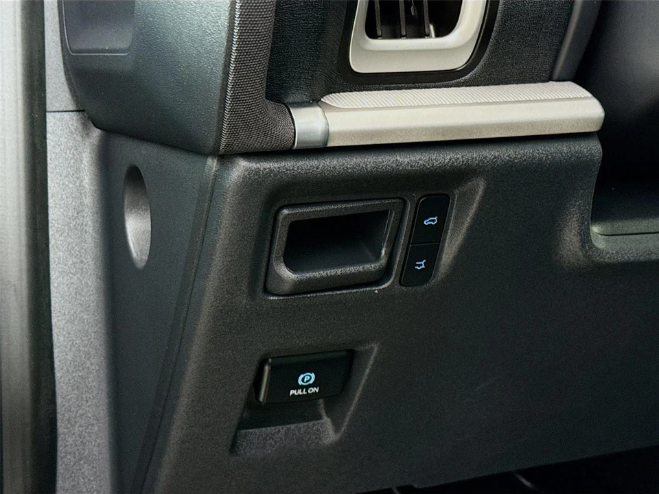 2025 Ford Expedition 5th Gen - Image 10 of 21