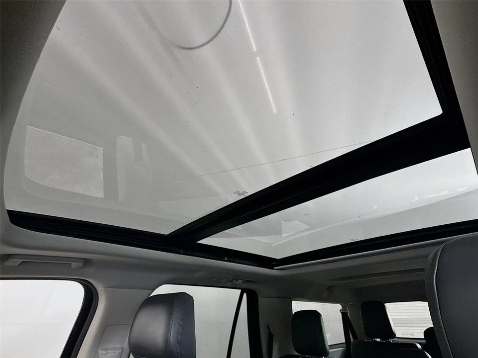 2025 Ford Expedition 5th Gen - Image 19 of 21