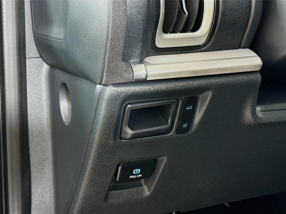 2025 Ford Expedition 5th Gen - Image 7 of 15