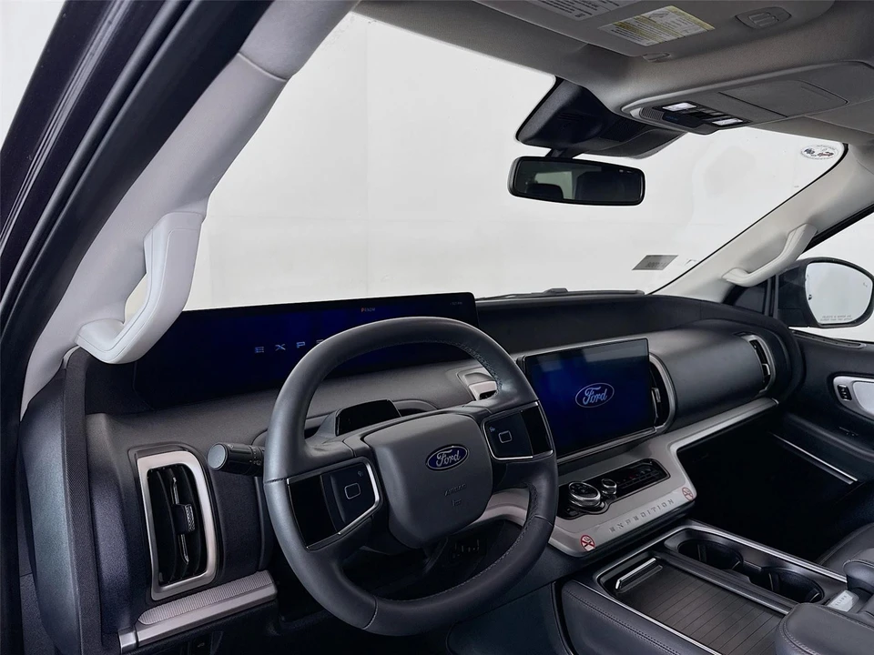 2025 Ford Expedition 5th Gen - Image 6 of 15