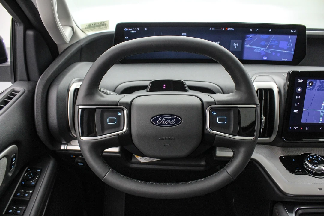 2025 Ford Expedition 5th Gen - Image 14 of 21