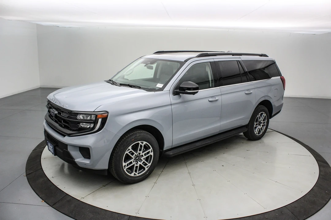 2025 Ford Expedition 5th Gen - Image 9 of 21