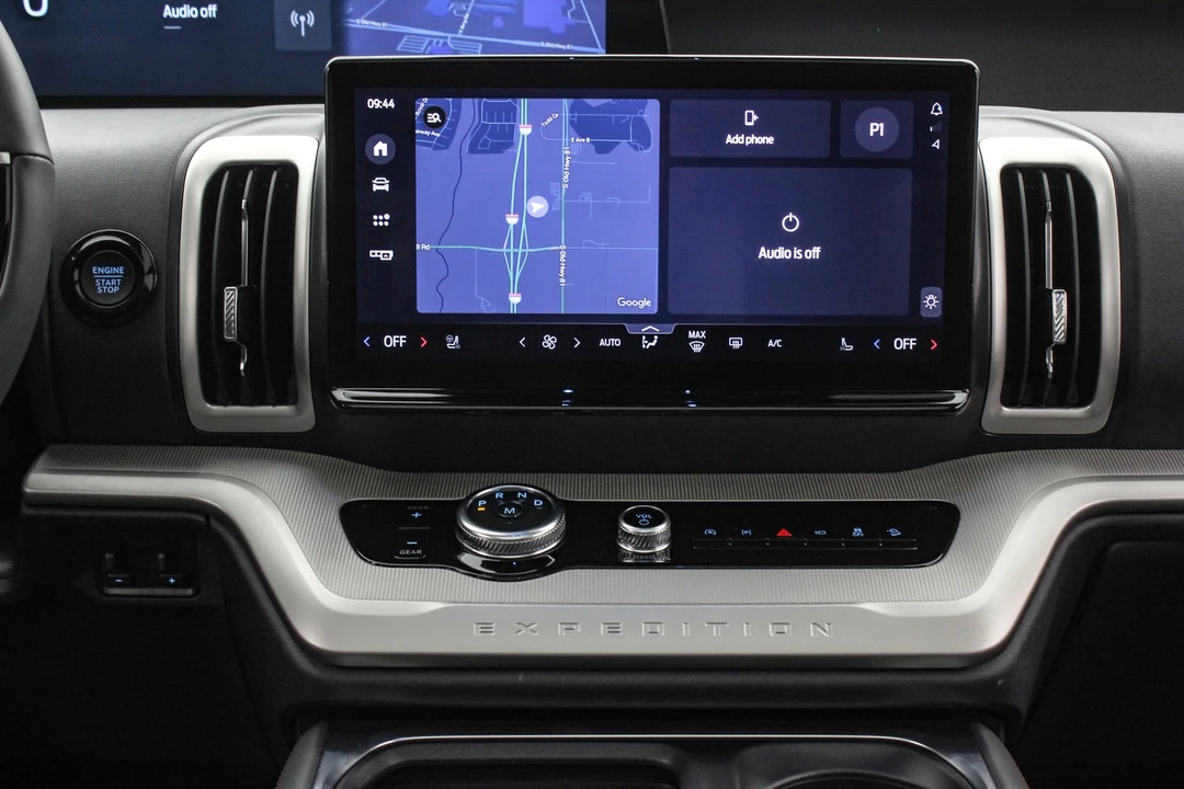 2025 Ford Expedition 5th Gen - Image 16 of 21