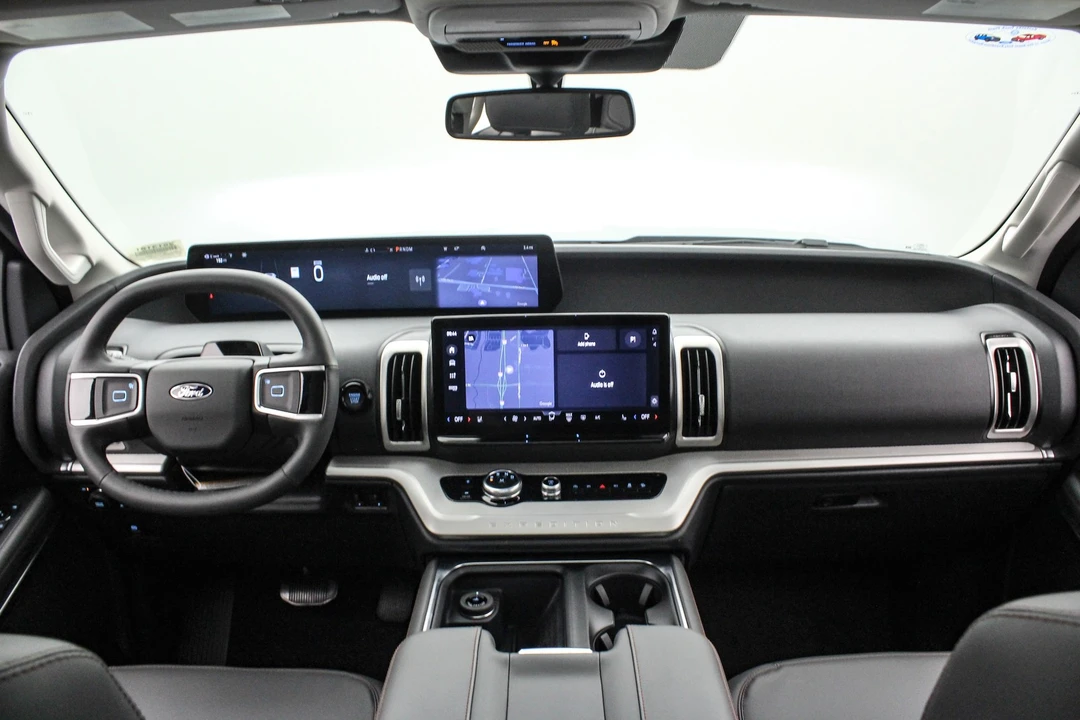 2025 Ford Expedition 5th Gen - Image 15 of 21