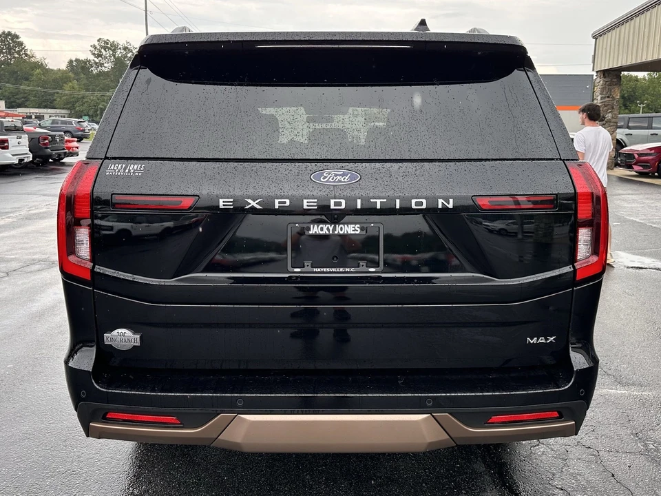 2025 Ford Expedition 5th Gen - Image 7 of 12