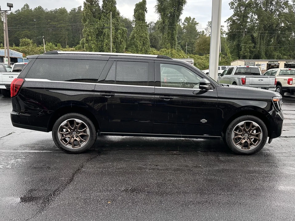 2025 Ford Expedition 5th Gen - Image 5 of 12
