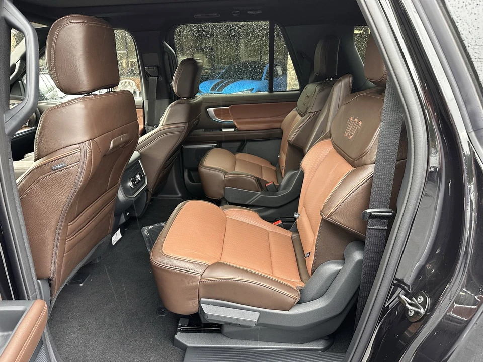 2025 Ford Expedition 5th Gen - Image 13 of 21