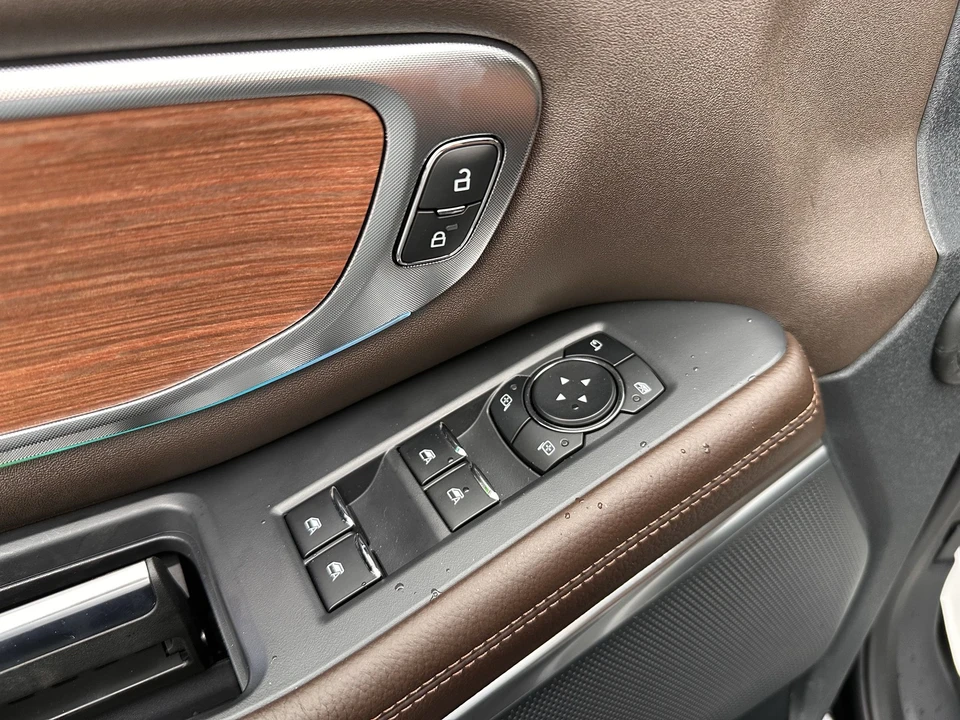 2025 Ford Expedition 5th Gen - Image 20 of 21