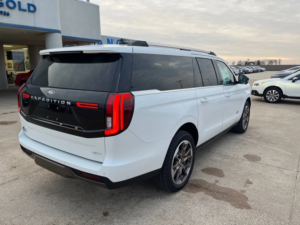 2025 Ford Expedition 5th Gen - Image 8 of 21