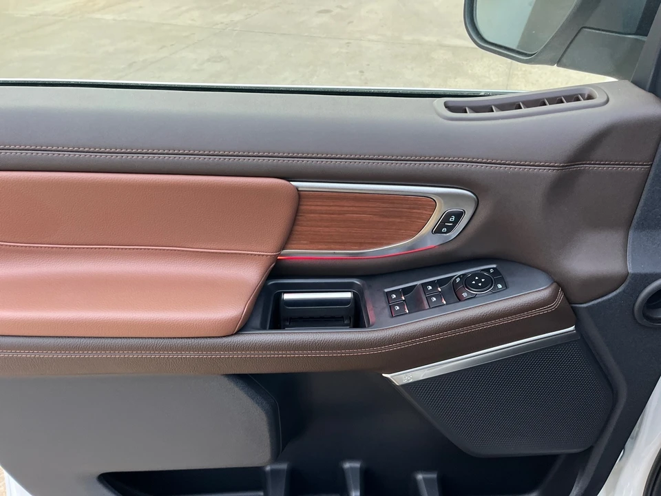 2025 Ford Expedition 5th Gen - Image 10 of 21