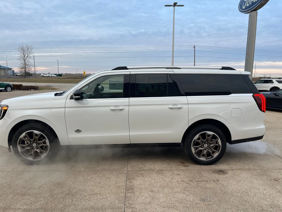 2025 Ford Expedition 5th Gen - Image 5 of 21