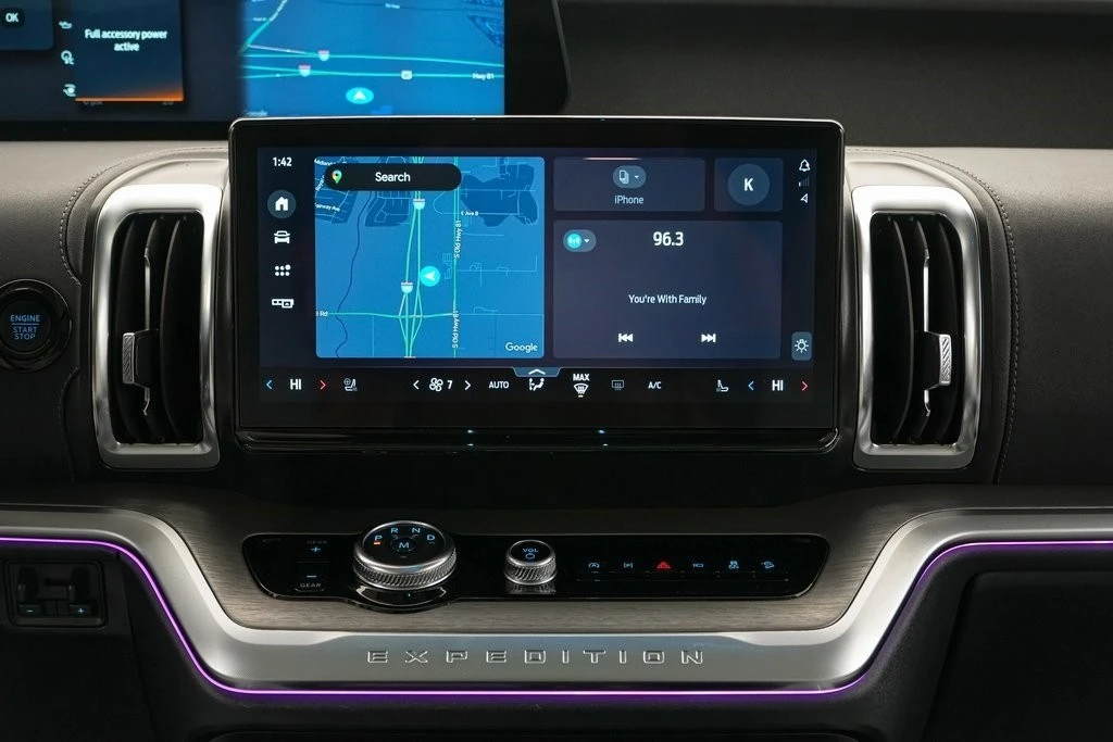 2025 Ford Expedition 5th Gen - Image 17 of 21