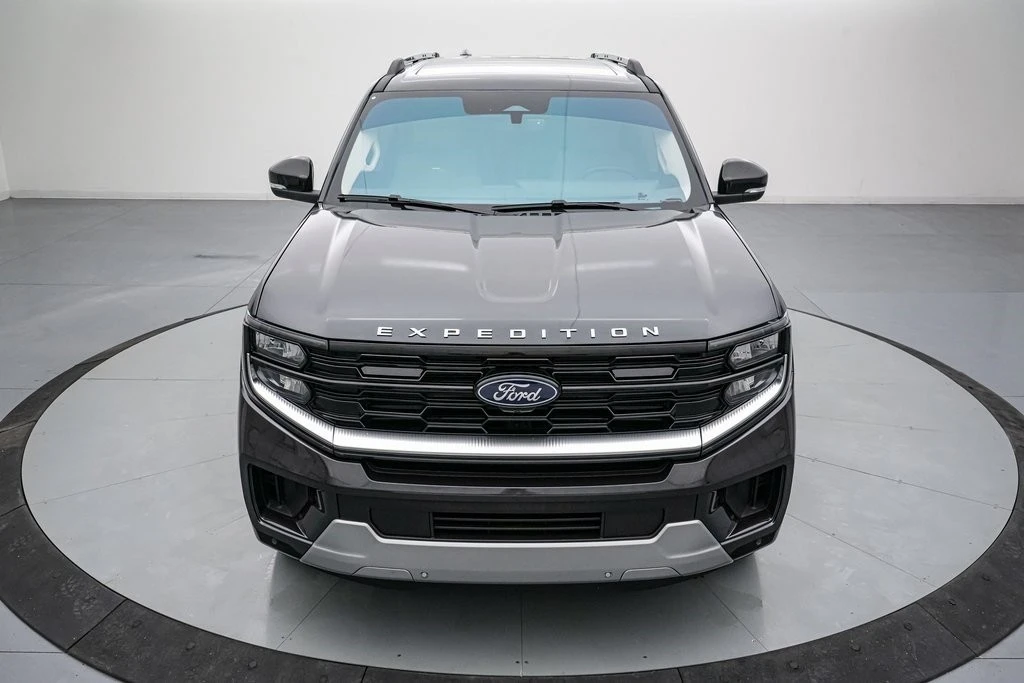 2025 Ford Expedition 5th Gen - Image 11 of 21