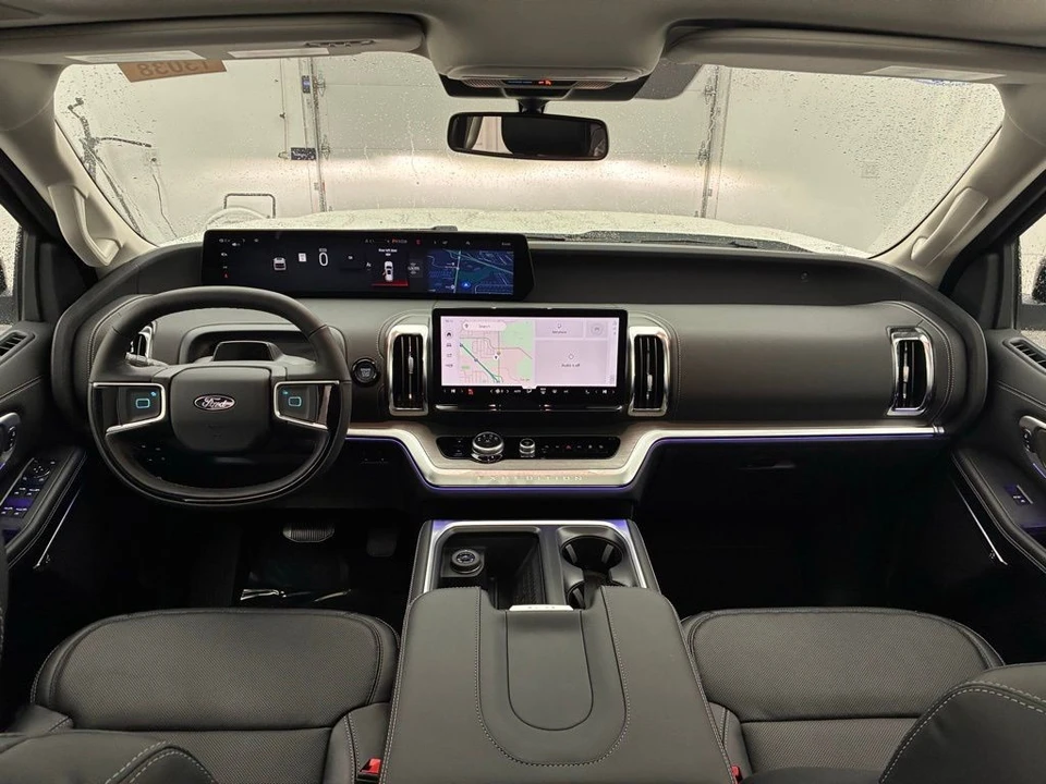 2025 Ford Expedition 5th Gen - Image 2 of 12