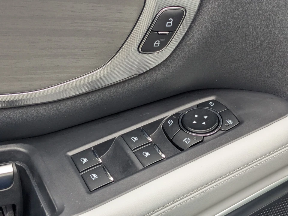 2025 Ford Expedition 5th Gen - Image 13 of 21