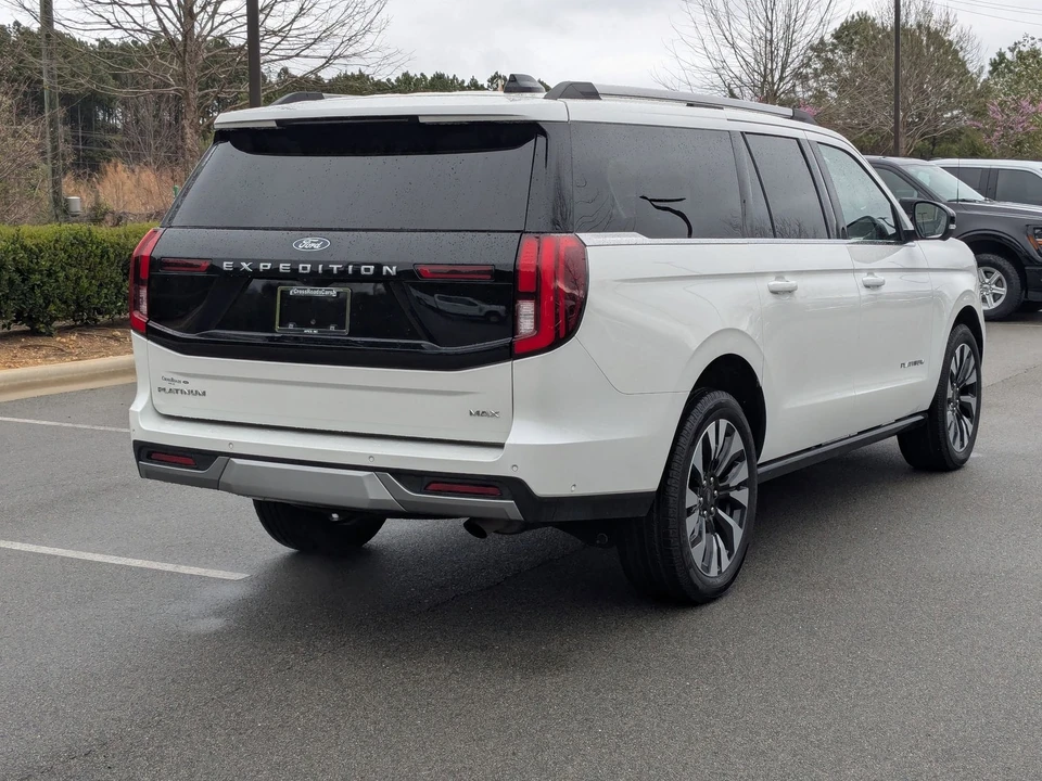 2025 Ford Expedition 5th Gen - Image 4 of 21