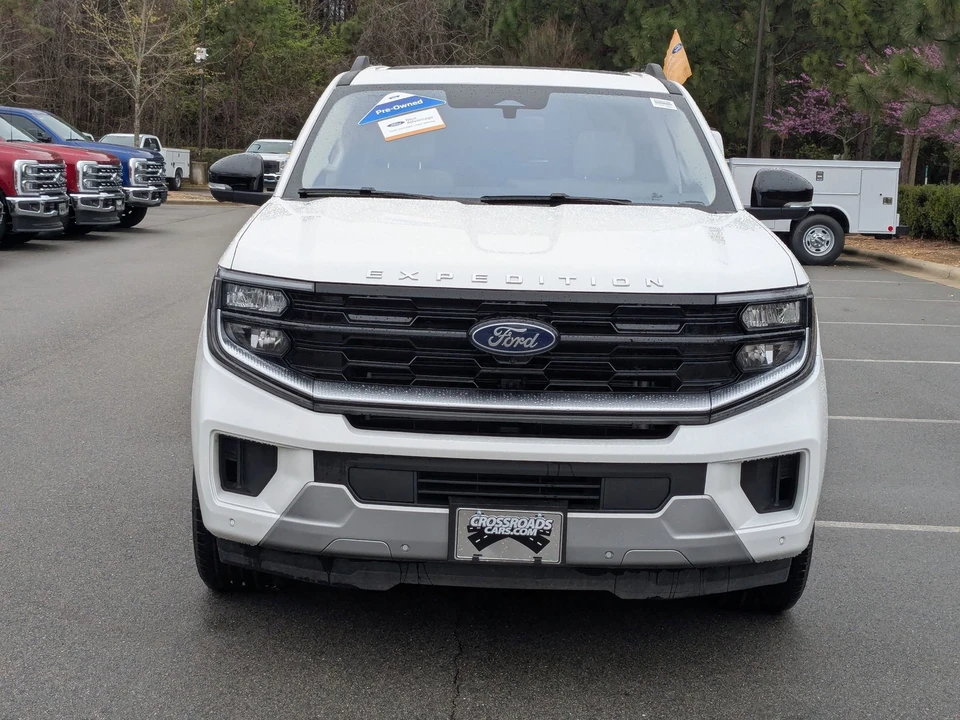 2025 Ford Expedition 5th Gen - Image 9 of 21