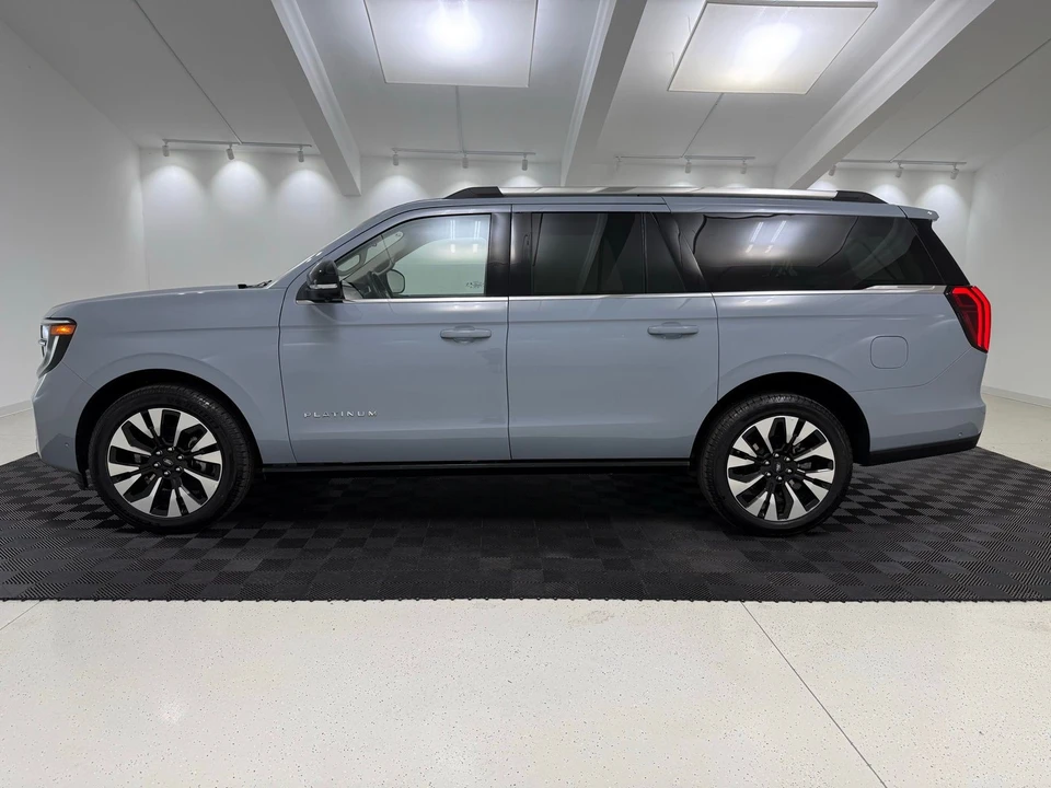 2025 Ford Expedition 5th Gen - Image 4 of 21