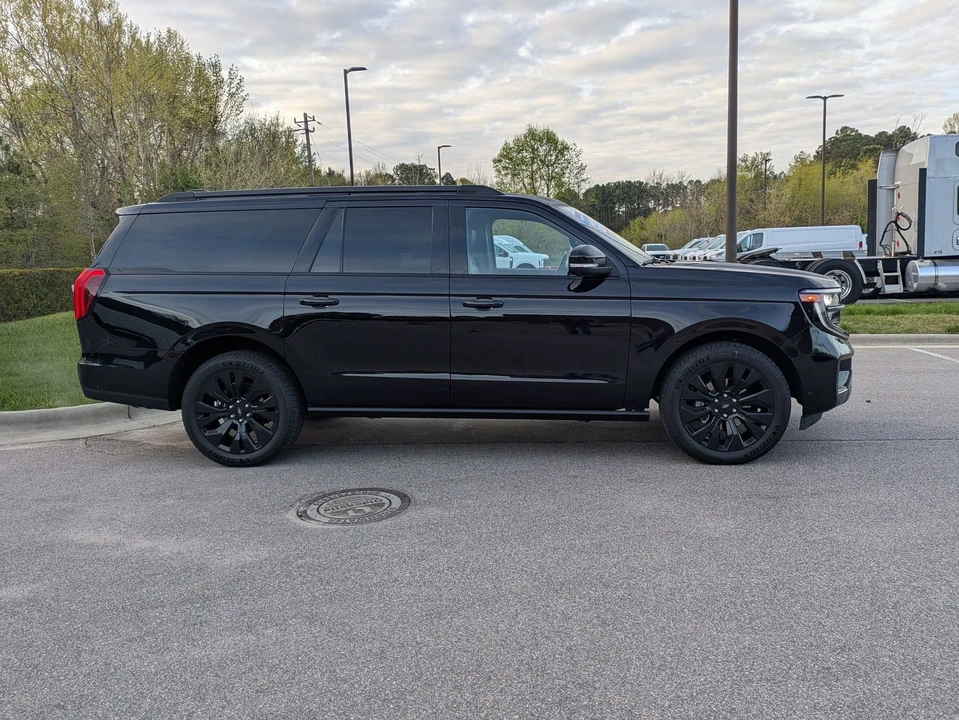 2025 Ford Expedition 5th Gen - Image 3 of 21